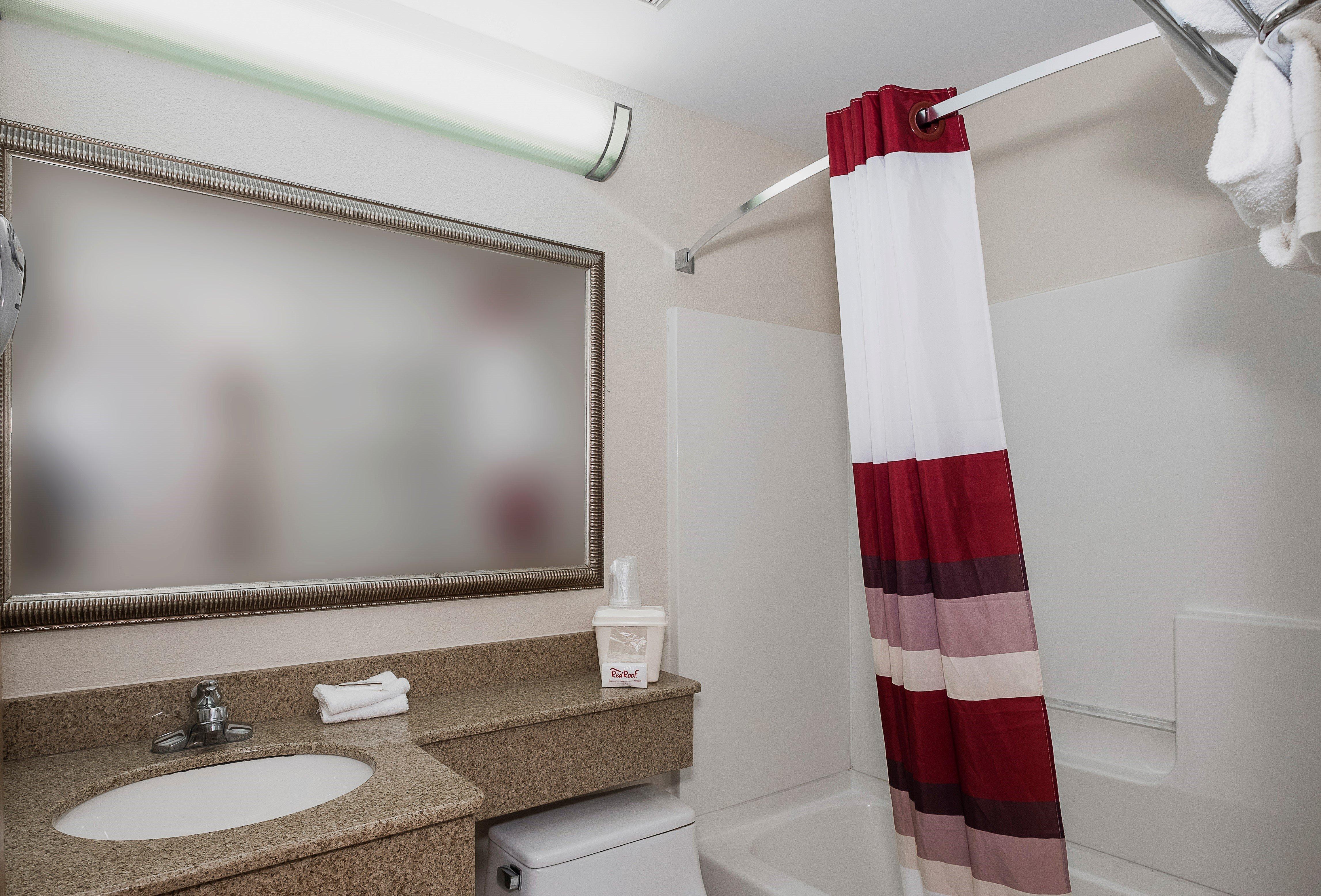 Red Roof Inn & Suites Mt Holly - Mcguire Afb Westampton Eksteriør bilde