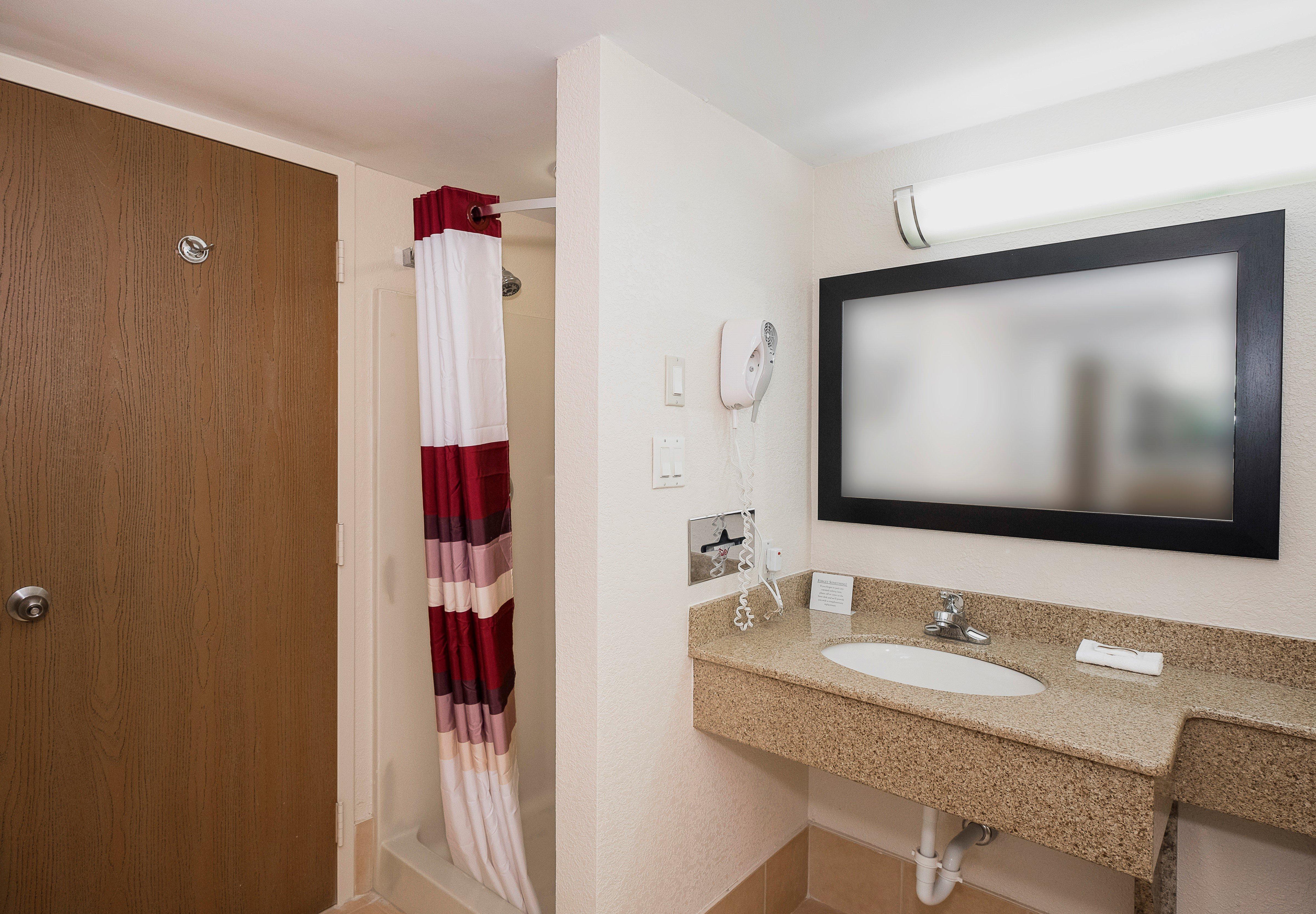 Red Roof Inn & Suites Mt Holly - Mcguire Afb Westampton Eksteriør bilde