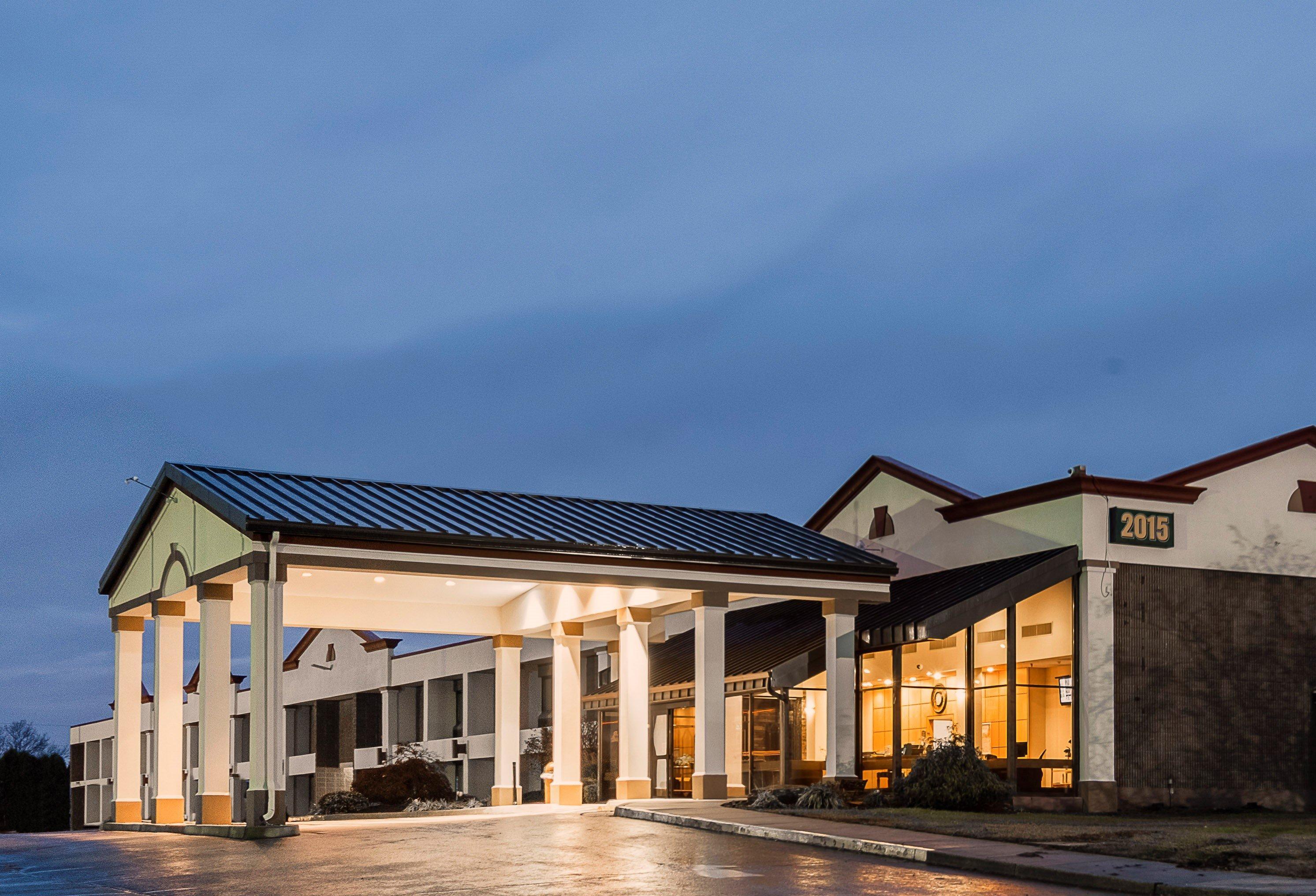 Red Roof Inn & Suites Mt Holly - Mcguire Afb Westampton Eksteriør bilde