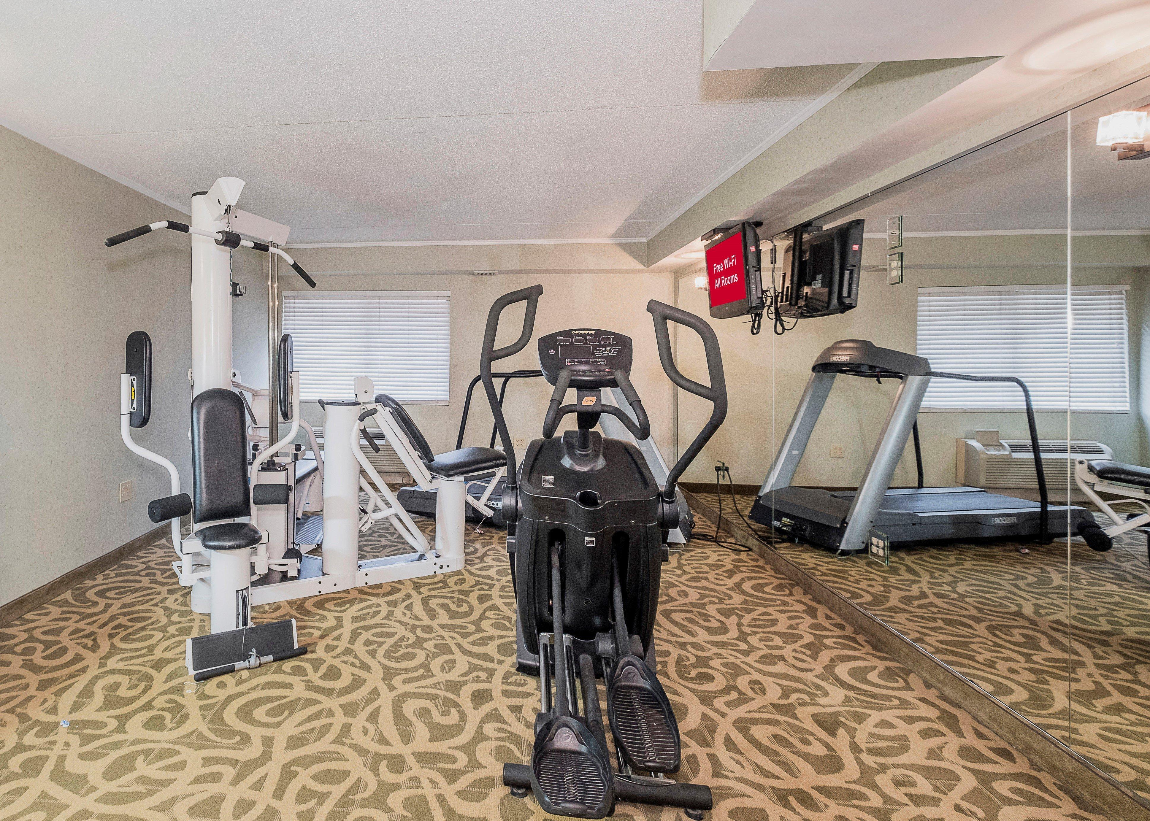 Red Roof Inn & Suites Mt Holly - Mcguire Afb Westampton Eksteriør bilde