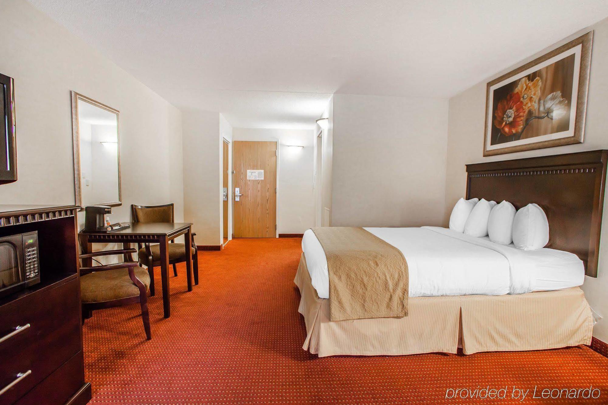 Red Roof Inn & Suites Mt Holly - Mcguire Afb Westampton Eksteriør bilde