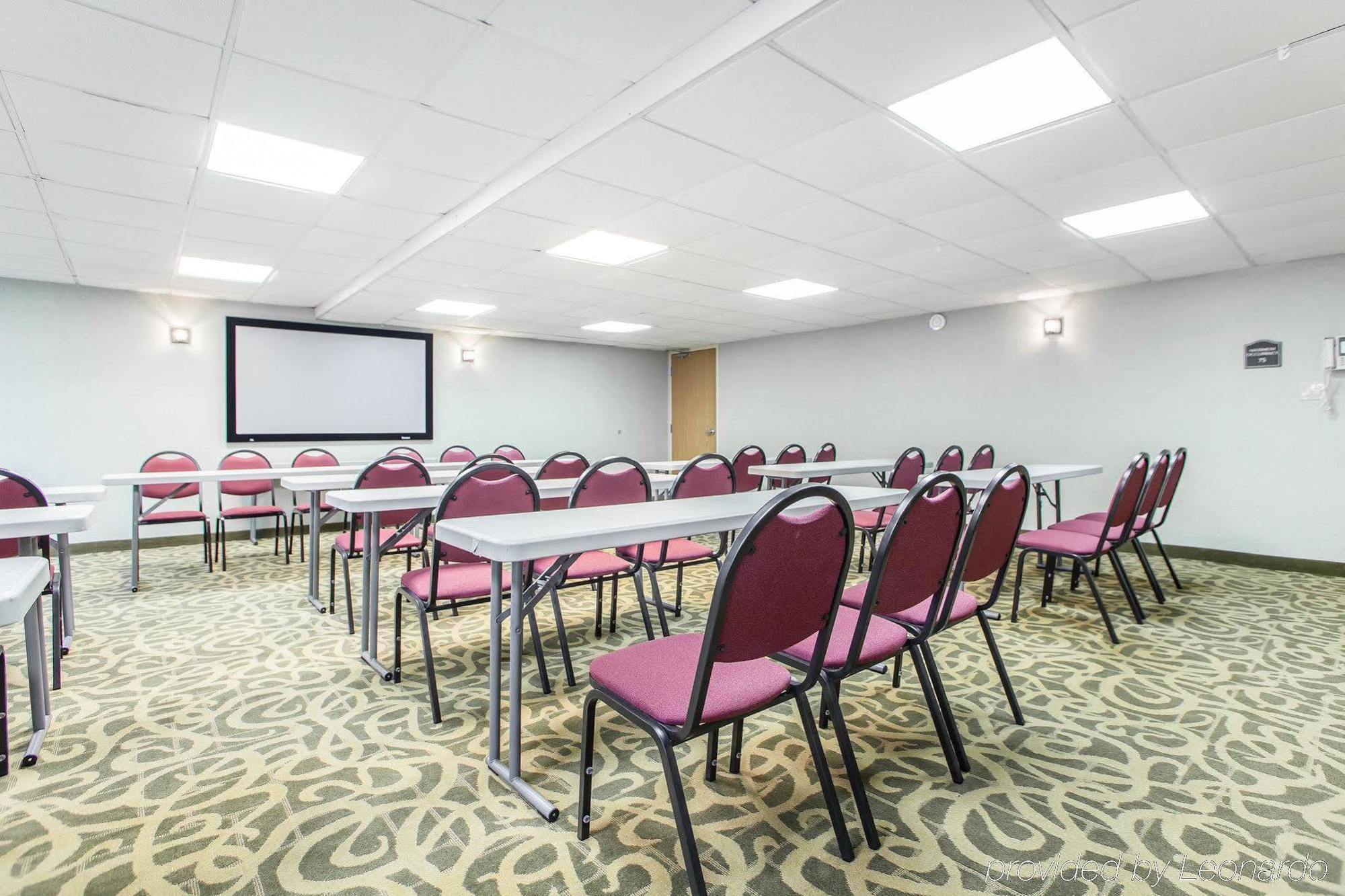 Red Roof Inn & Suites Mt Holly - Mcguire Afb Westampton Eksteriør bilde